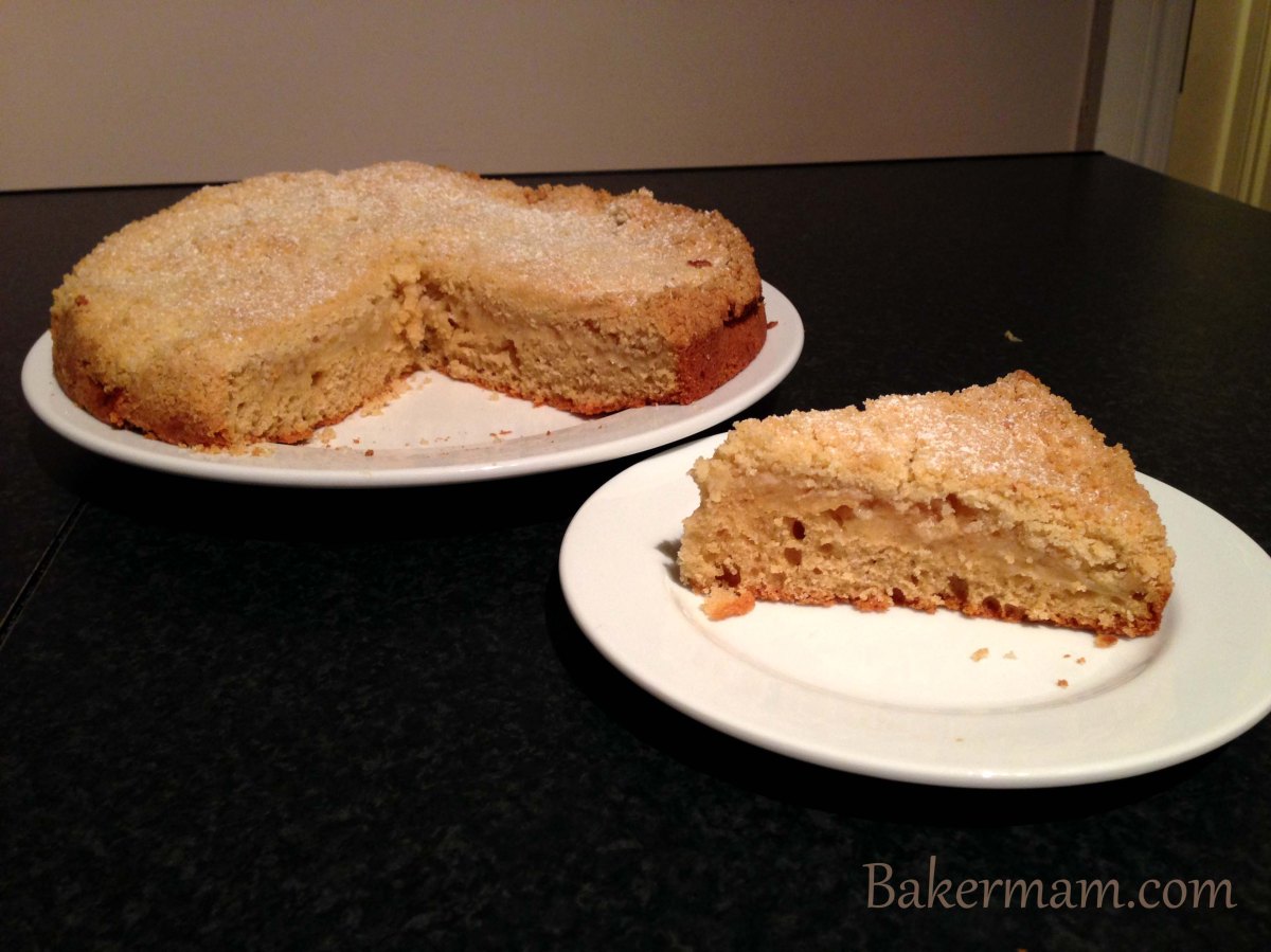 Apple Crumble Cake